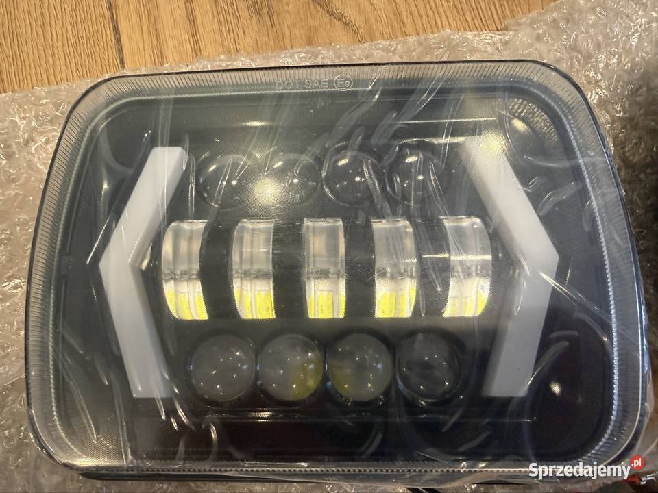 Fiat 126p Maluch reflektory lampy przód LED E9