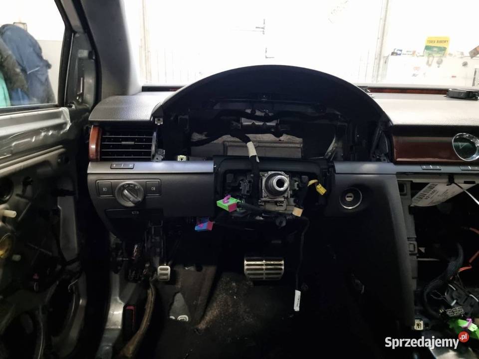 DESKA KOKPIT VOLKSWAGEN PHAETON Lipno