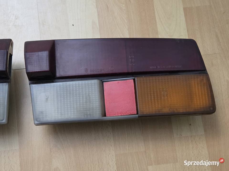 Skoda 105L lampy tylne Lampy tylne