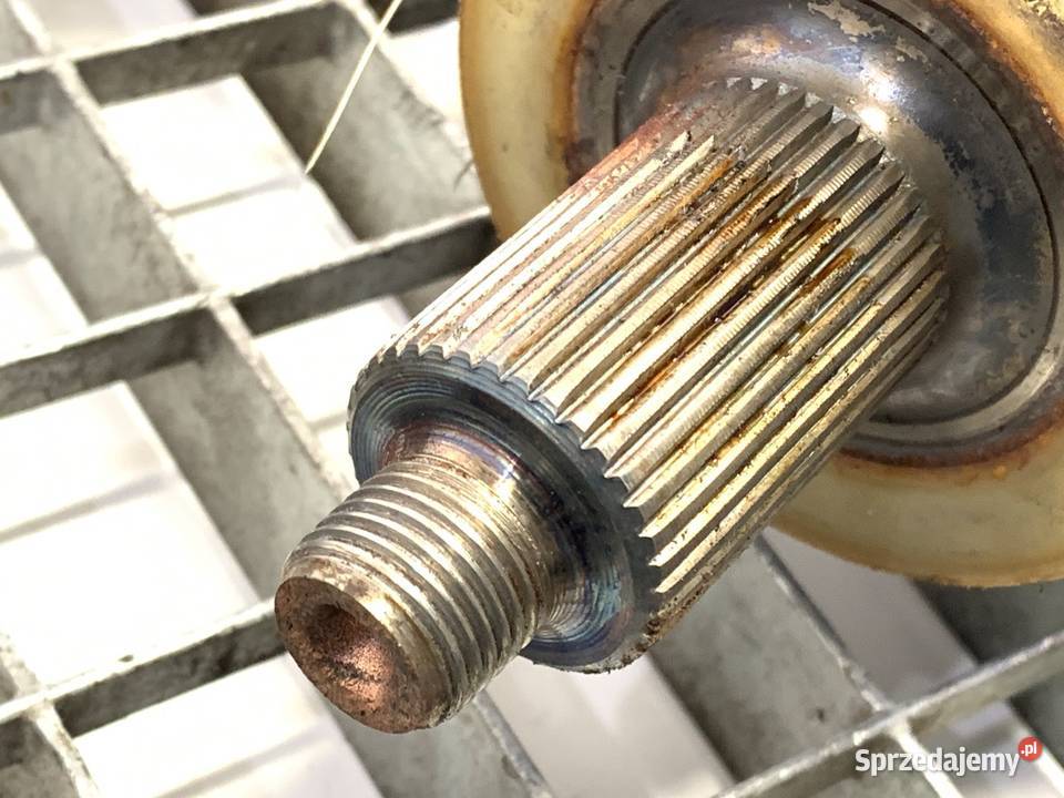 PÓŁOŚ PRAWY PRZÓD SKODA RAPID 6R0407762K 12 105 sprzedam