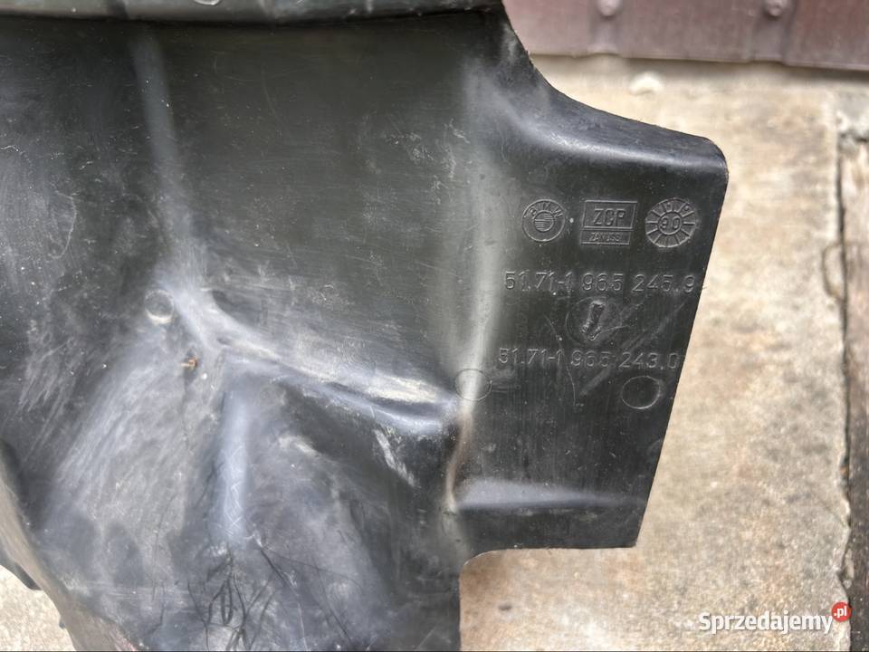 BMW E30 M40 16 18 1965243 1965245 zaślepka lampy Ogrodzieniec