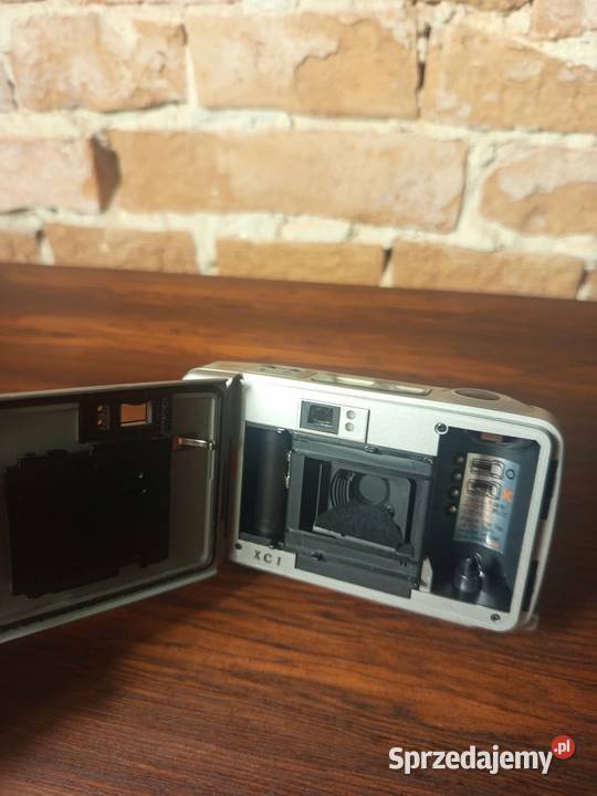 Yashica T5 Kyocera z obiektywem Carl Zeiss Łódź