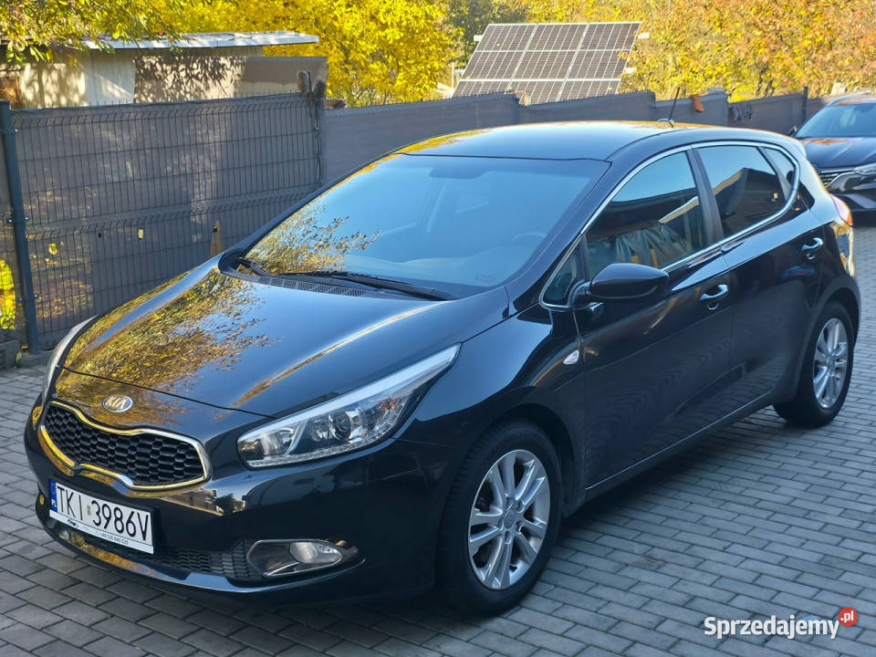 Kia Ceed 14 Benzyna Serwisowany Bogate elektrochrom. lusterko wst. Piekoszów sprzedam