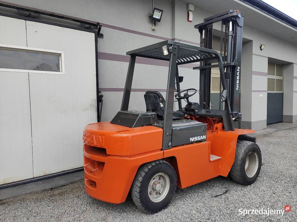Wózek widłowy Nissan FD35 35T Diesel Terenowy Sandomierz