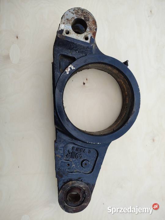 Uchwyt osi Holland T7030 T7175 T7220 T7235 T7250 Białystok