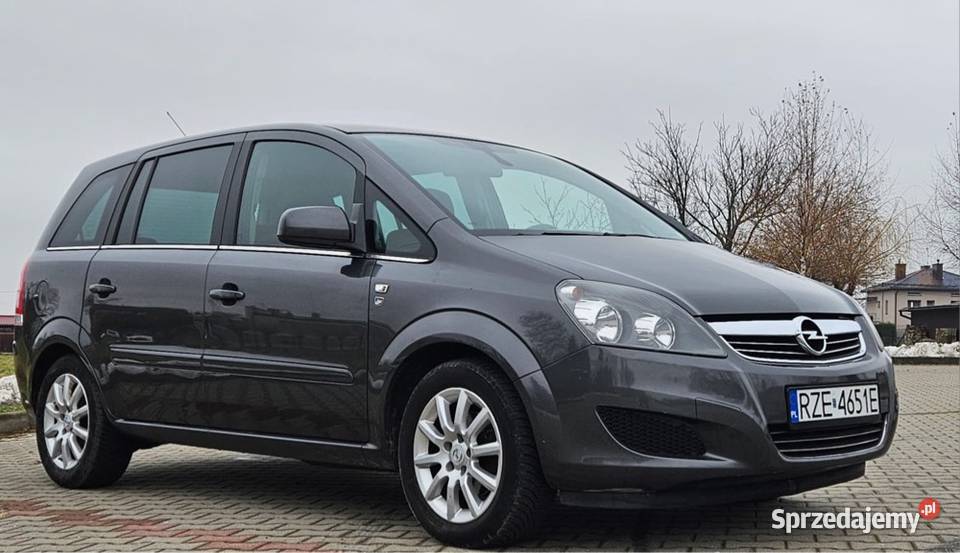 Opel Zafira 7 os. 1.6 benz 2010 r. Tempomat alufelgi