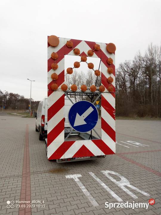 Wynajem przyczep zamykających drogowych U26