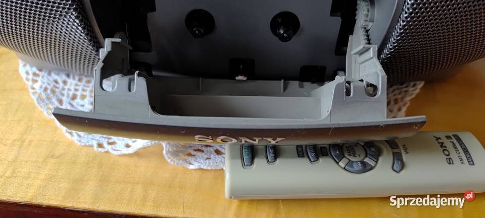 Radiomagnetofon Sony CFDRS60CP CD USB Pilot Radioodtwarzacze Kielce sprzedam