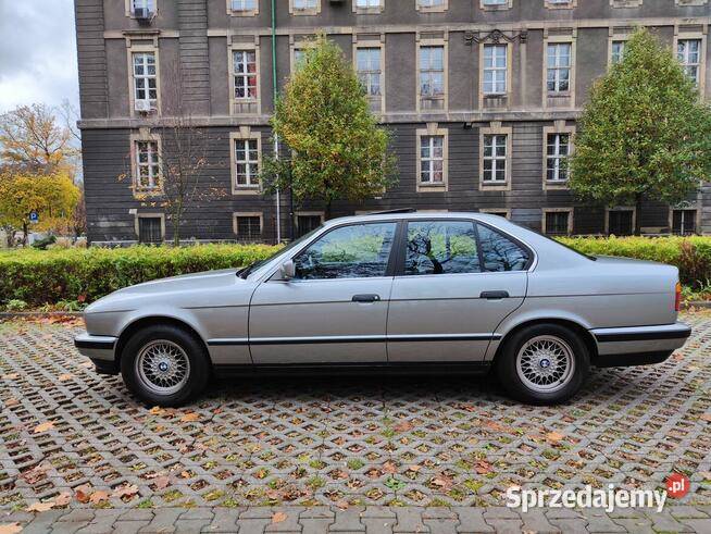 KLASYCZNE ZADBANE BMW e34 520i Lachs Silver 4/5 śląskie Bytom