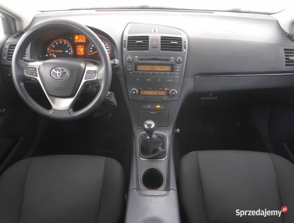 Toyota Avensis 16 Valvematic nieuszkodzony Bielany Wrocławskie