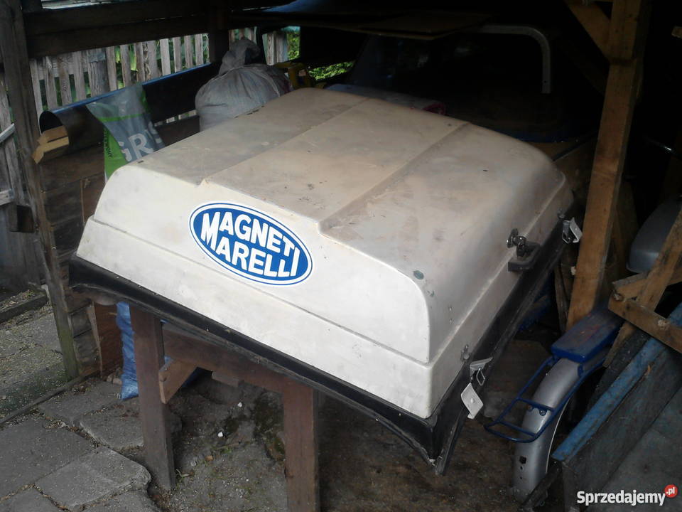 Box dachowyFiat 126