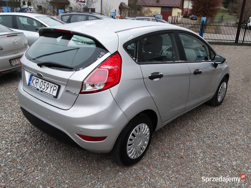 Ford Fiesta mk7 lift Wypożyczalnia wynajem Wynajem pojazdów Przebieczany