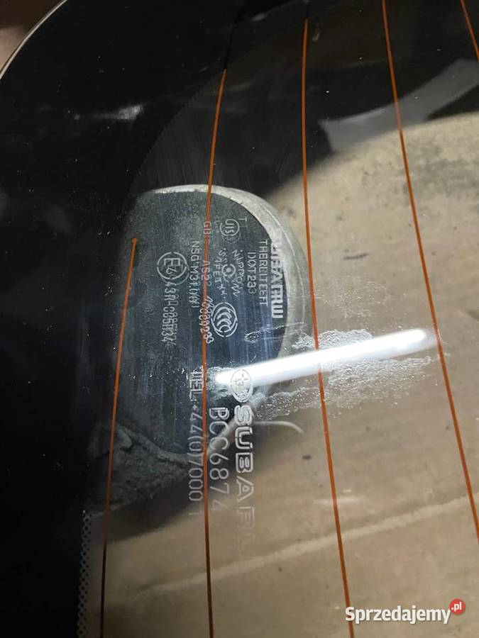 szyba tylna szyba klapa tył subaru legacy osobowe Tylne Czarny Dunajec