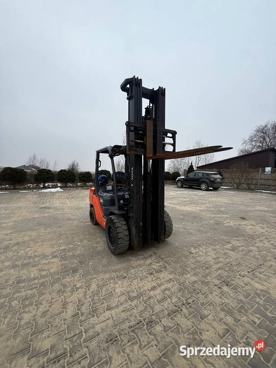 wózek widłowy TOYOTA 8FGJF35 LPG 4Y Triplex 6m sprzedam
