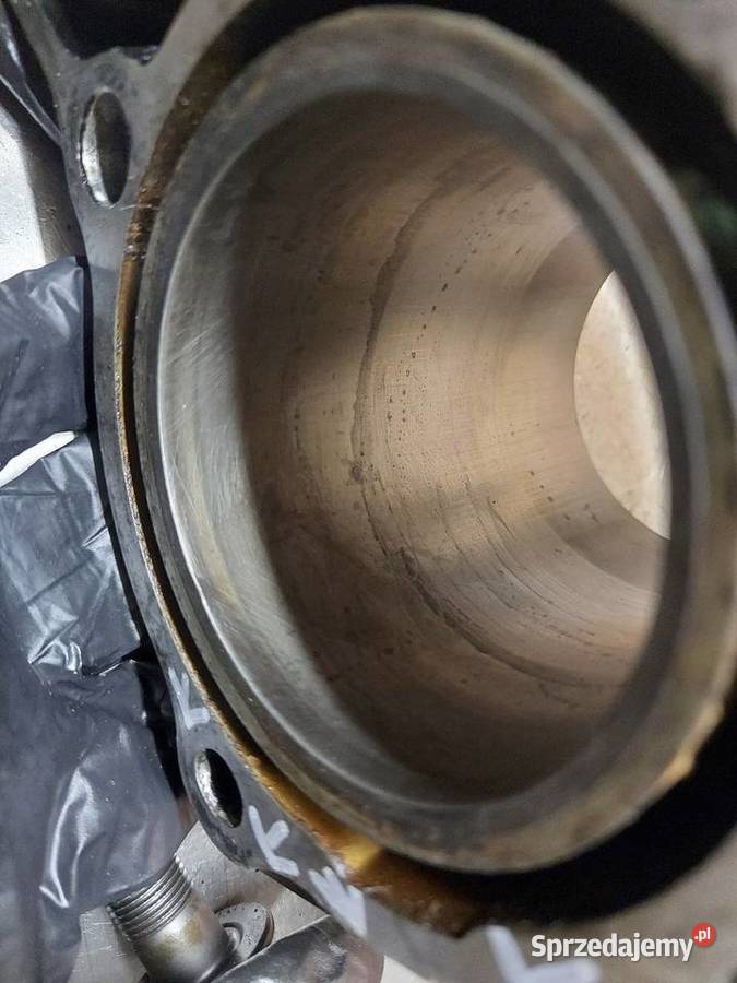 Honda VT 500 cylinder tył tylny tylni VT500 Cylindry, głowice, pierścienie dolnośląskie Jelenia Góra