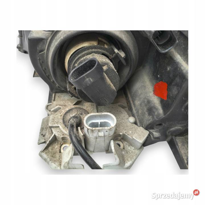 LAMPA PRAWA BMW Seria 3 E46 sedan XENON przednia lubelskie