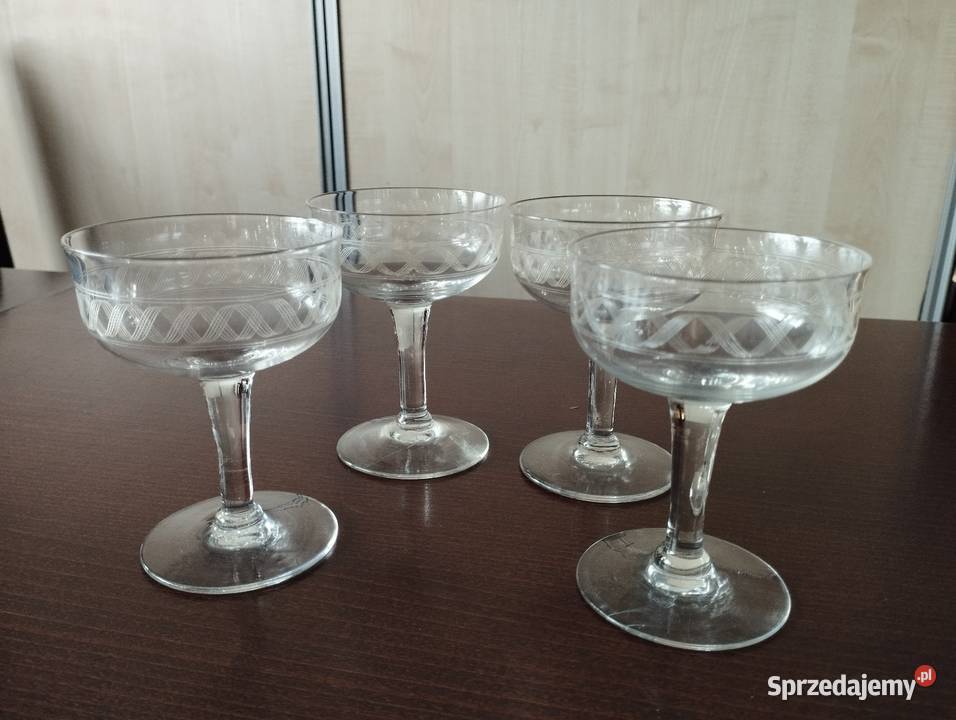 Kieliszki do likieru zabytkowe 4 Szamotuły