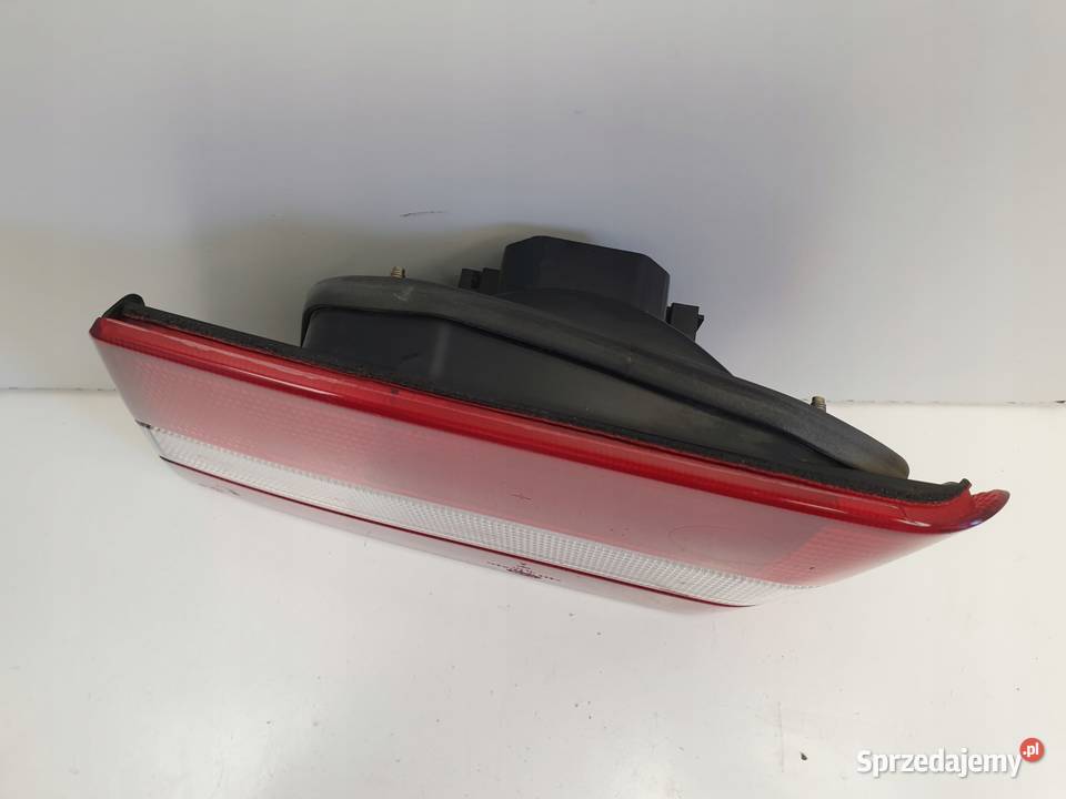 Volvo 940 960 TYLNA LAMPA PRAWA W KLAPĘ prawy Lampy tylne Janów
