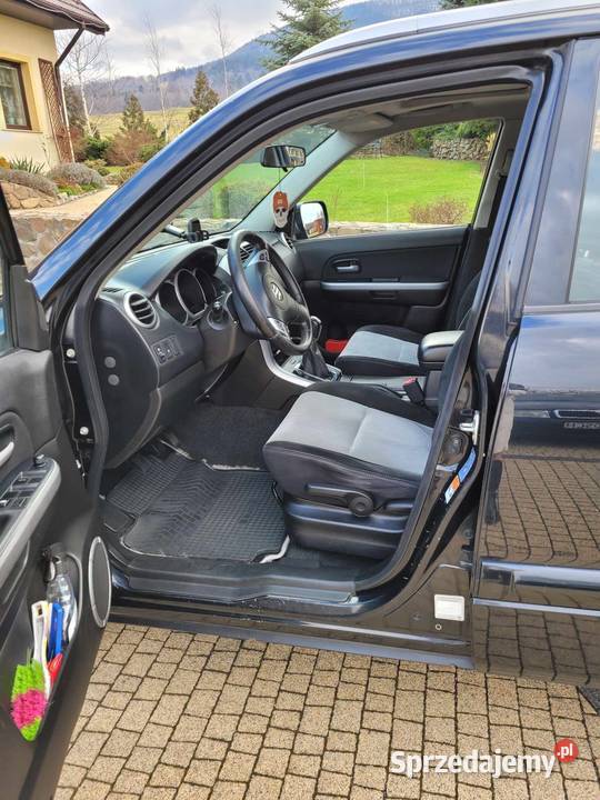 Suzuki Grand Vitara 19 DDiS 129 2008r 1870cm3 Wiśniowa