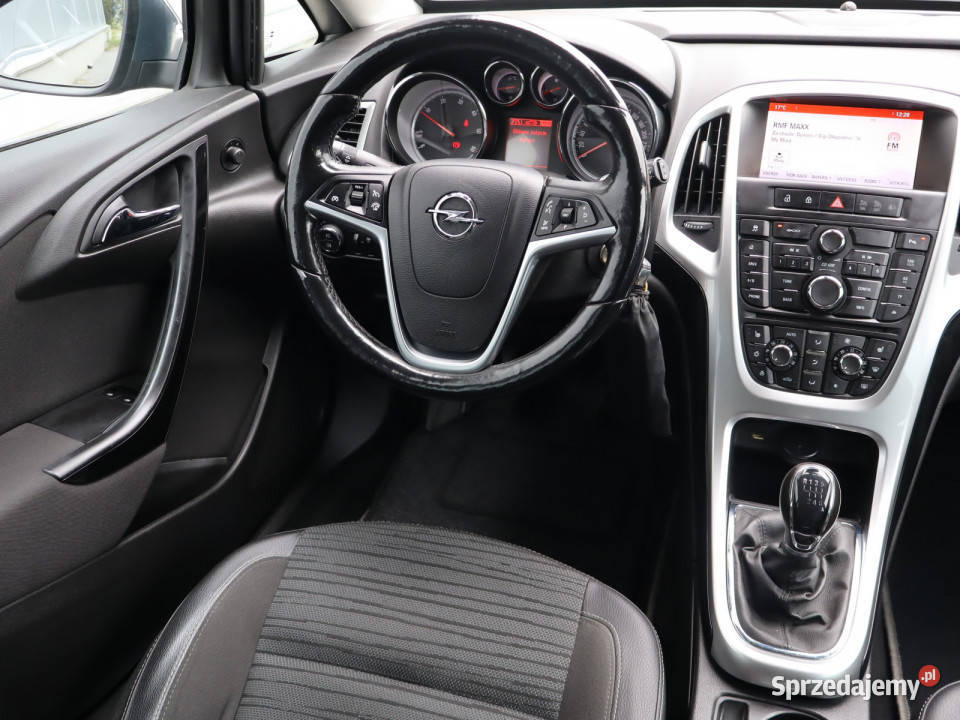 Opel Astra 16 CDTI radio mazowieckie