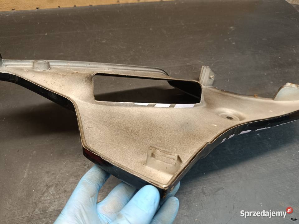 Owiewka osłona plastik boczek lewy części Yamaha