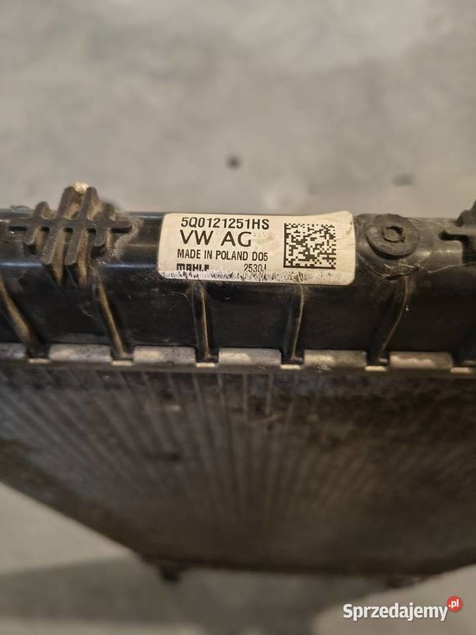 Chłodnica AUDI SEAT SKODA VW 5Q0121251HS Koło