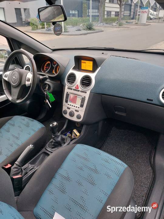 Opel Corsa 2011 Benzyna Bogate wyposażenie Zamość