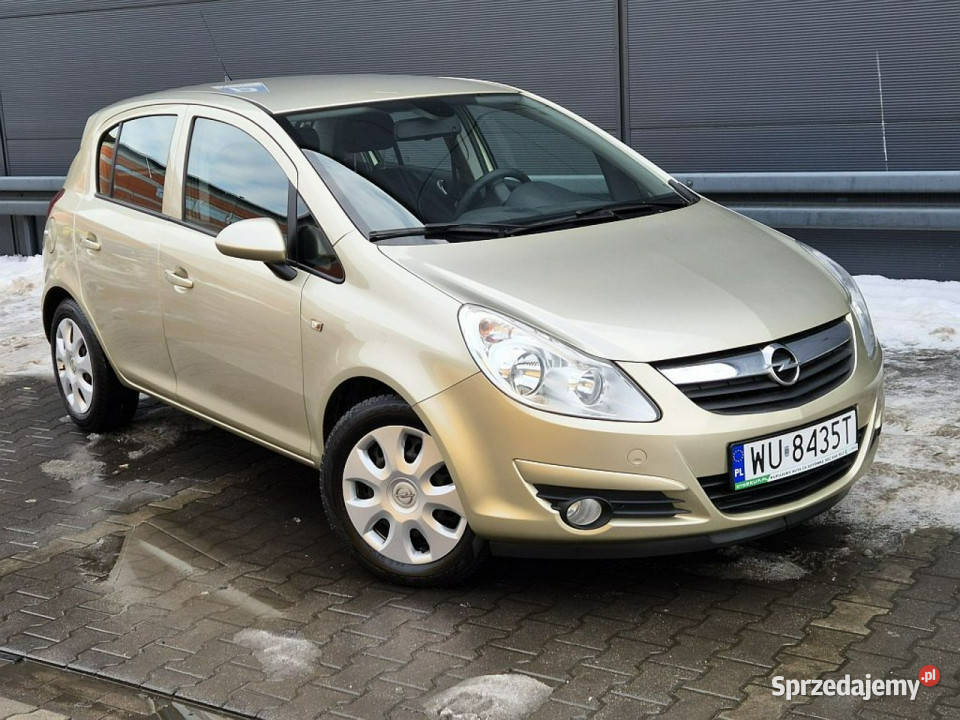 Opel Corsa Zadbana Corsa 5 drzwi 12 benzyna na isofix sprzedam