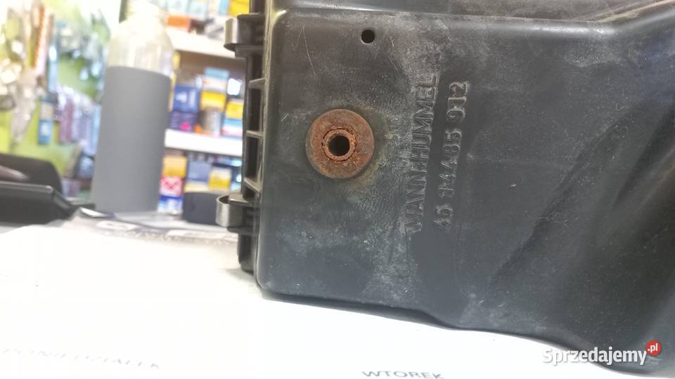 obudowa filtra powietrza Toyota Corolla Verso osobowe Filtry Wołów sprzedam