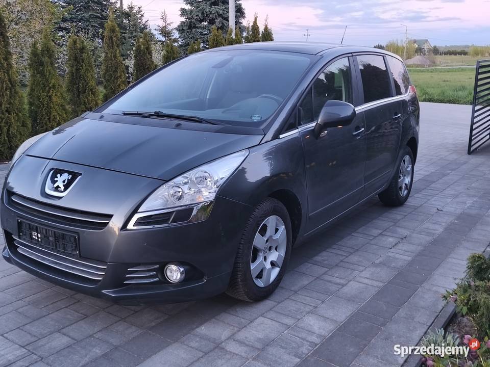 Ładny doinwestowany peugeot 5008 manualna Starachowice