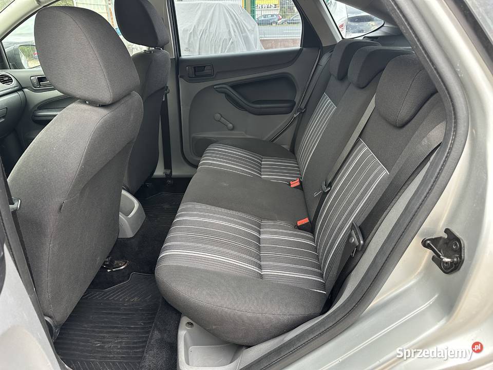 Ford Focus 16 benzyna 100 Uszkodzony