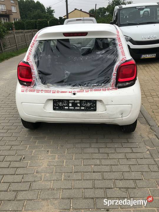 Citroen C1 2016 10 benzyna lekko uszkodzony tył Hatchback
