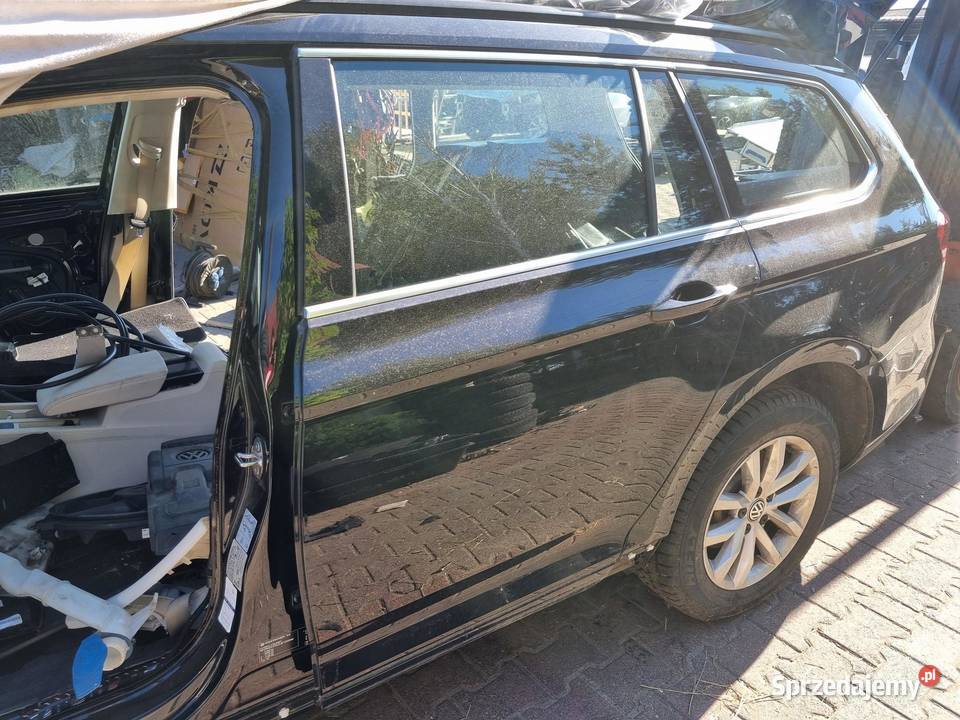 DRZWI LEWY TYŁ VW PASSAT B8 KOMBI LC9X DRZWI