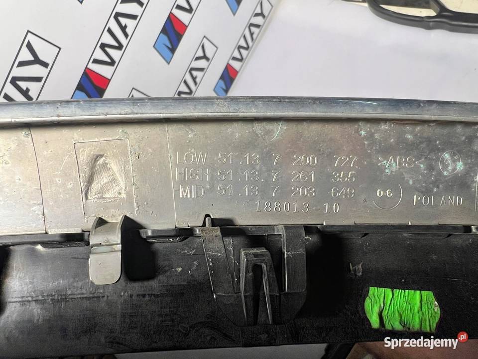BMW F10 F11 NERKA GRILL KRATKA LEWA ATRAPA osobowe Atrapy