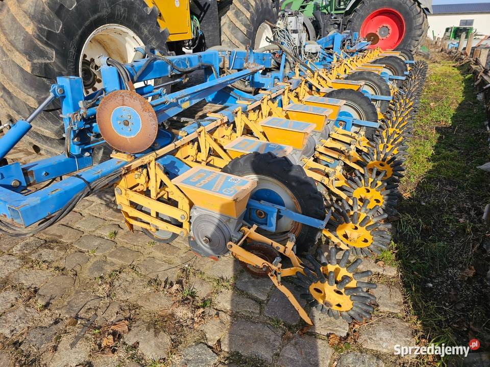 Siewnik 18 rzędowy do buraków i rzepaku Kleine Różyny sprzedam