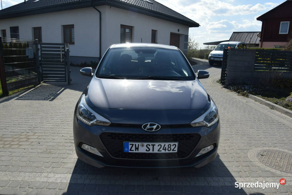 Hyundai i20 12B 2015 Led Klimatronik PDC 1248cm3