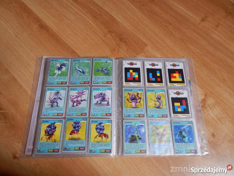 Panini INVIZIMALS album i 220 kart Koło