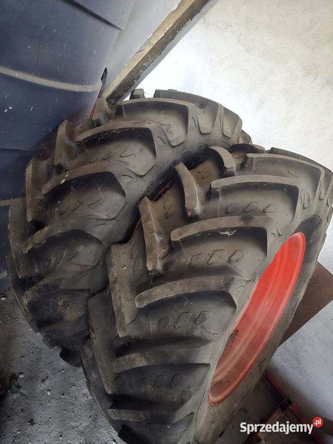 Koła rolnicze Kubota Kleber Fitker 36070 R 24 i Jastrzębiec