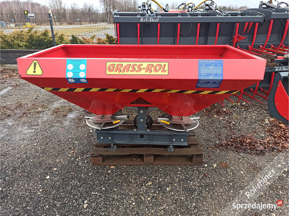 Rozsiewacz do nawzów GRASSROL OCYNKKWASÓWKA 600 łódzkie Rawa Mazowiecka