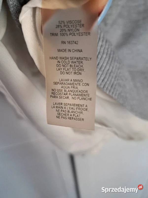 Stylowy sweter z koszulowym wykończeniem Milano pomorskie Trąbki Wielkie