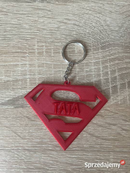 Breloczek z symbolem Tata Superman Dzień ojca Kłodawa