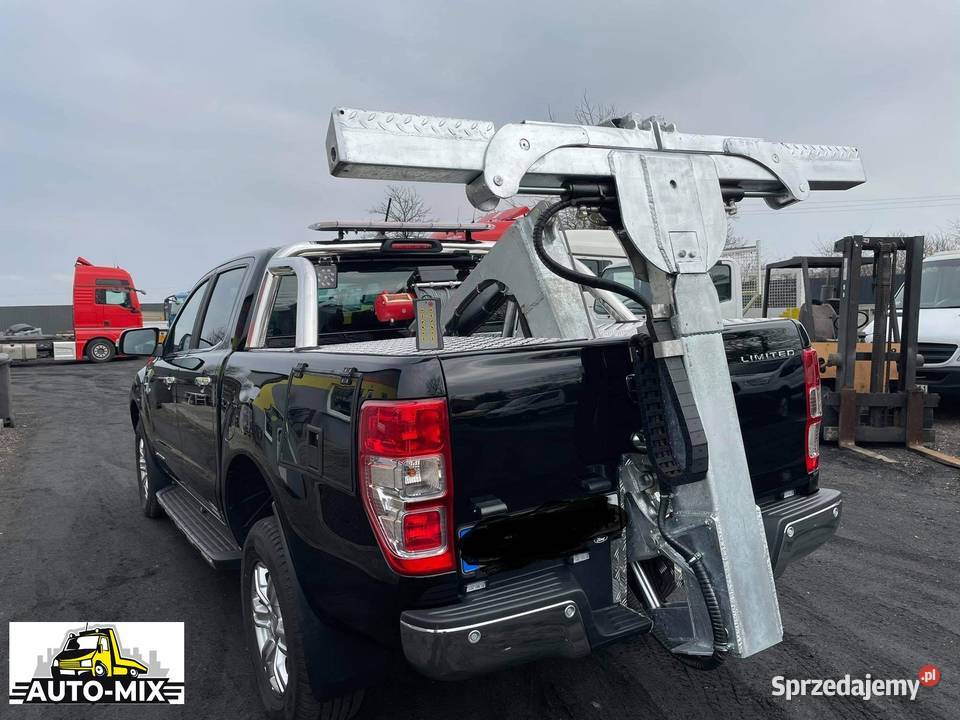Ford Ranger Holownik miejski pomoc drogowa Strachosław