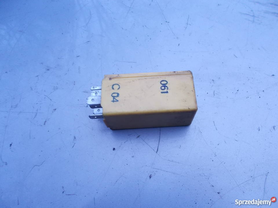 Audi 100 c4 95r przekaźnik 447959875 osobowe Układ elektryczny