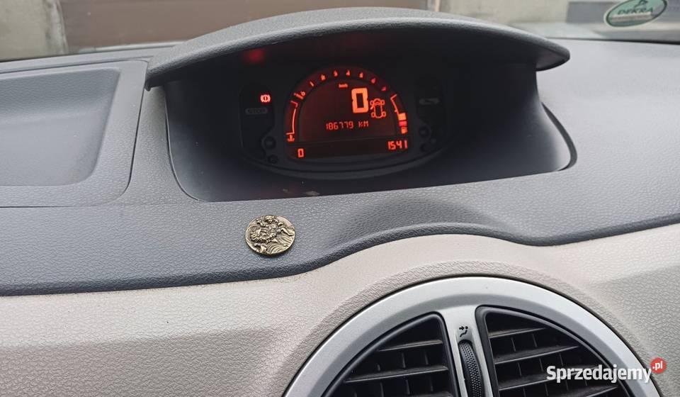 Renault Modus z 2005 roku z silnikiem benzynowym Modus Annopol