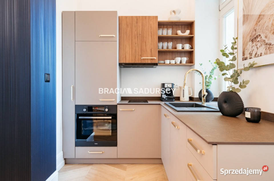 Mieszkanie Kraków św Sebastiana 519m2 2 pokoje