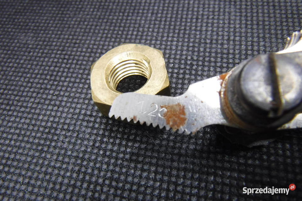 Nakrętka mosiężna M10 nakrętki mosiężne skok Otwock