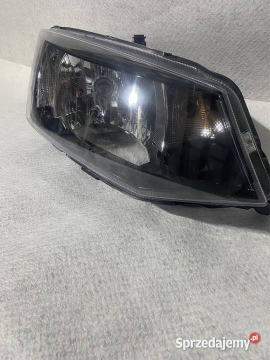 Lampa prawy przód Skoda Fabia III 6v1 tyc nowa Jasienica