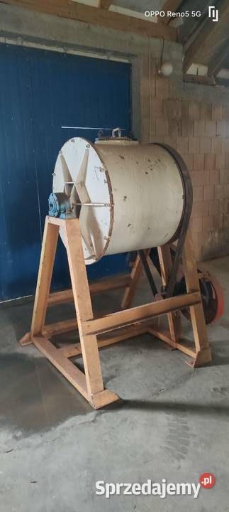 Młyn kulowy 300L Uniszowa sprzedam