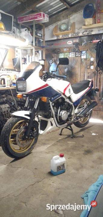 Honda VF750F zachodniopomorskie Stare Wierzchowo