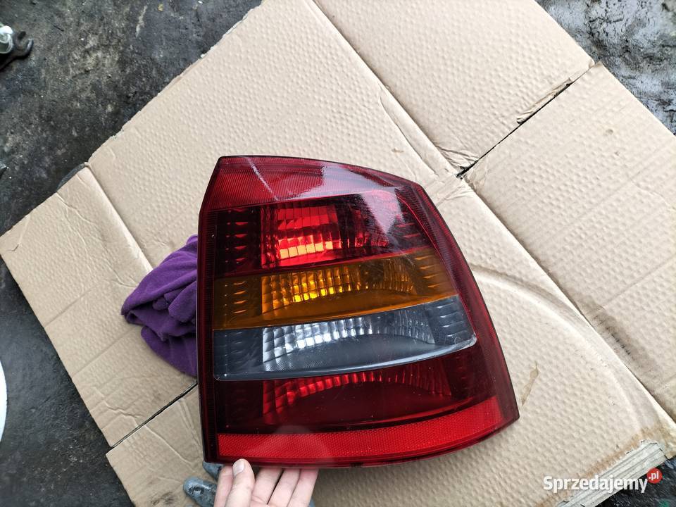 ASTRA G LAMPA TYŁ TYLNA PRAWA ASTRA 2 G 2 Kamień-Kolonia sprzedam